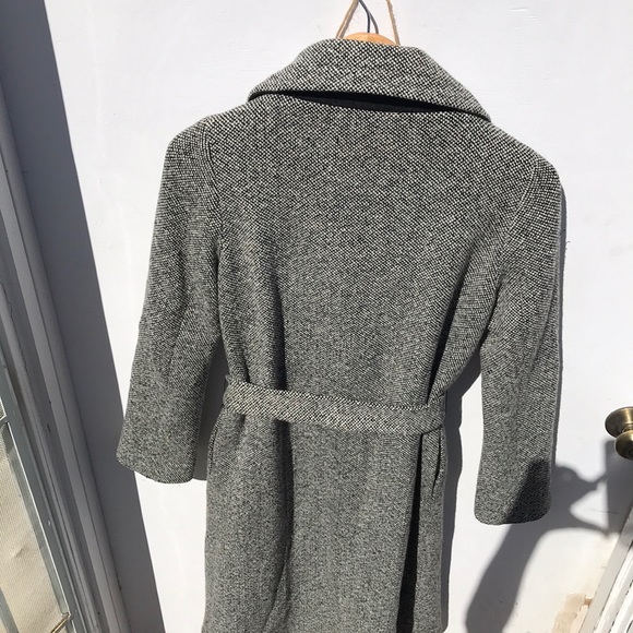 O’2nd coat - Picture 4 of 6